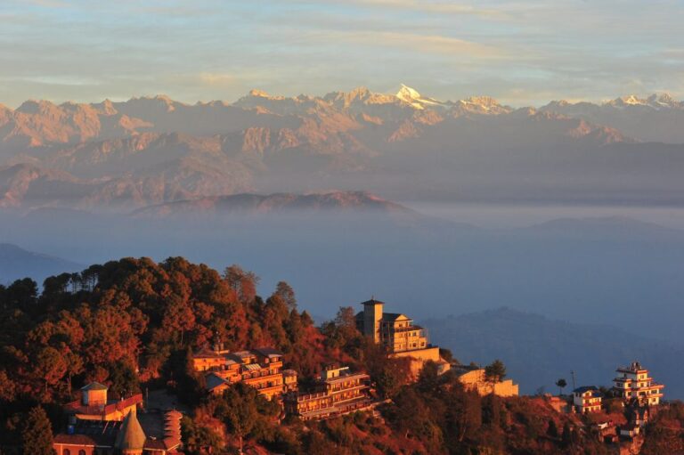 Kathmandu: Nagarkot Sunrise Tour With Breakfast & Day Hike