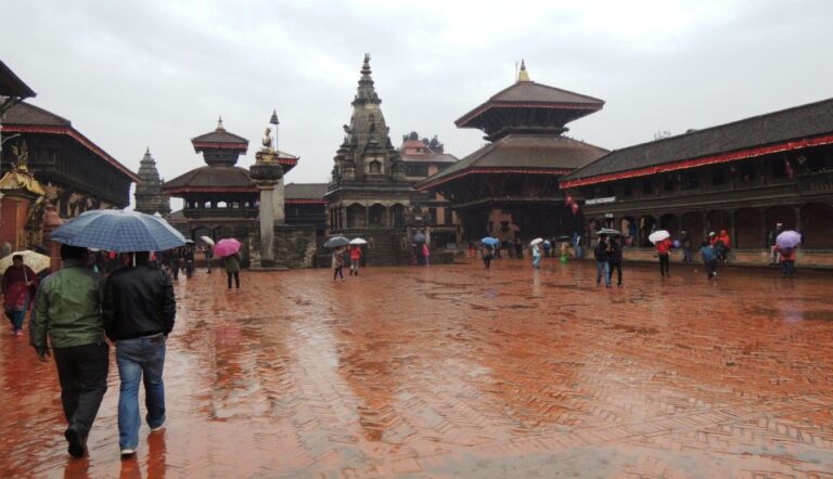 Kathmandu: Patan and Bhaktapur Day Tour