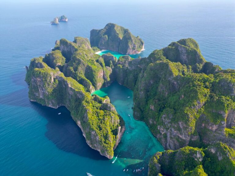 Khao Lak: Day Trip to Phi Phi With Private Longtail Tour