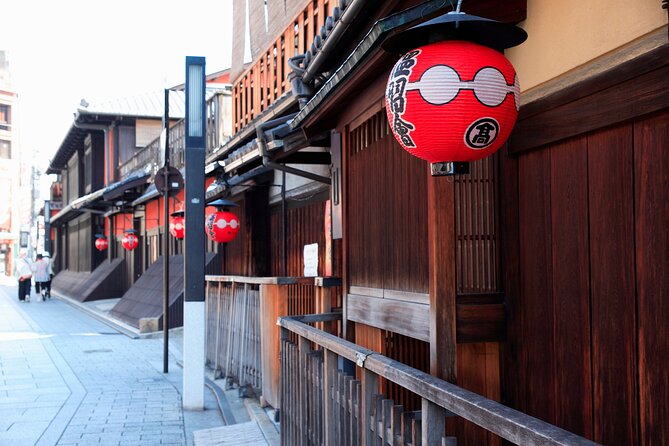 Kiyomizu Temple and Backstreets of Gion, Half Day Private Tour