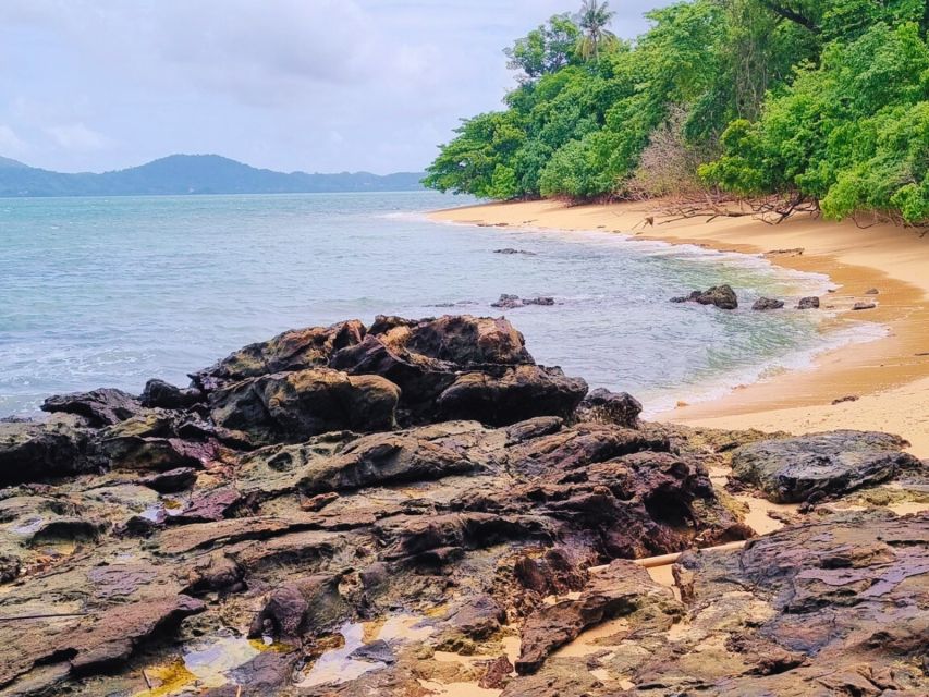 Ko Lanta: Private Mangrove & Sea Cave Kayaking Small Tour