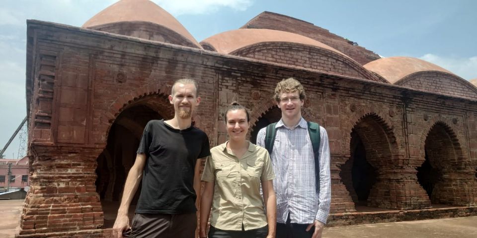 1 kolkata bishnupur terracotta temples day trip with weavers Kolkata: Bishnupur Terracotta Temples Day Trip With Weavers