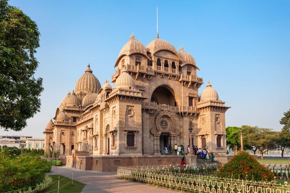 Kolkata: Full-Day Spirituality & Temples Tour