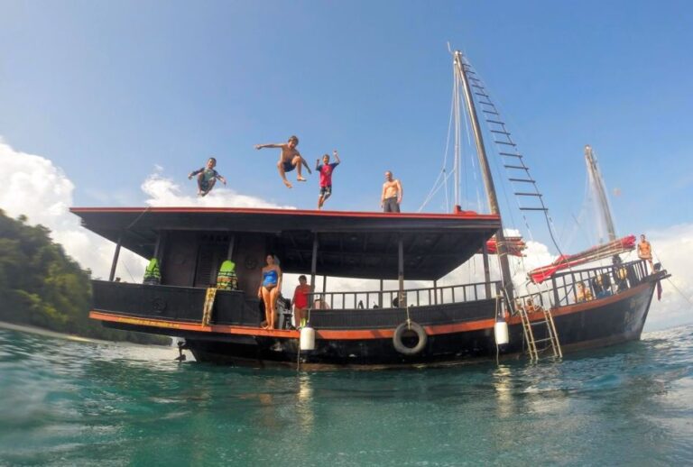 Krabi: 7-Hour Sunset Cruise With Snorkeling and Meal