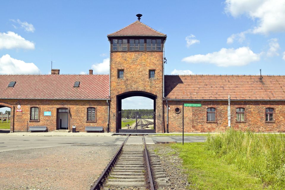 1 krakow auschwitz birkenau and salt mine guided tour Krakow: Auschwitz-Birkenau and Salt Mine Guided Tour