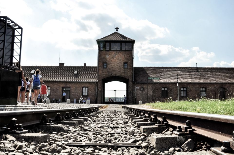 1 krakow auschwitz birkenau guided tour pickup lunch options Krakow: Auschwitz-Birkenau Guided Tour Pickup/Lunch Options