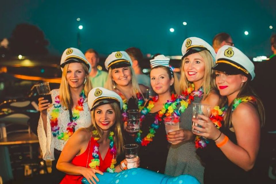 1 krakow boat party with unlimited drinks Krakow: Boat Party With Unlimited Drinks