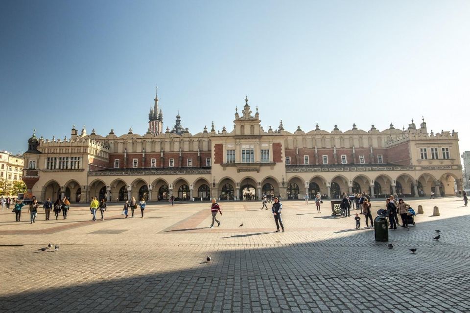 1 krakow city highlights sightseeing private car tour Krakow: City Highlights Sightseeing Private Car Tour