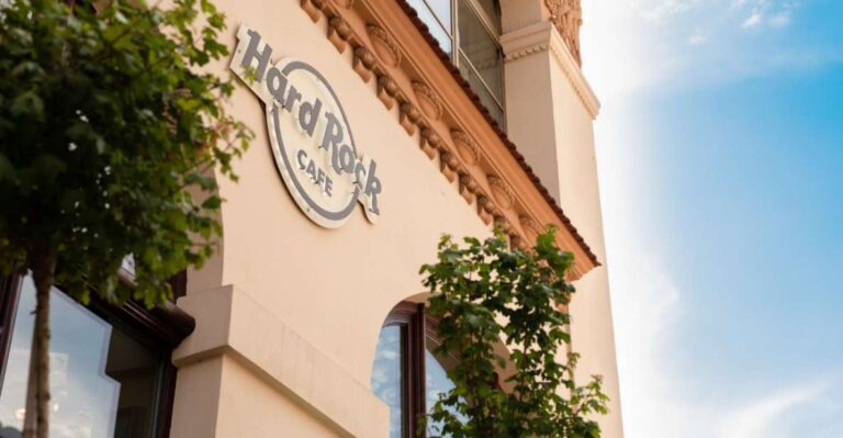 Kraków: Hard Rock Cafe Burger With Free Beer