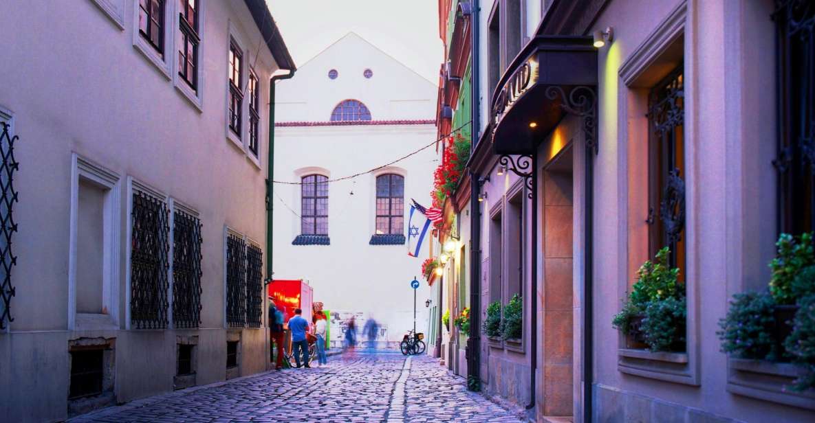 1 krakow jewish quarter former ghetto schindlers factory Krakow: Jewish Quarter, Former Ghetto & Schindler's Factory