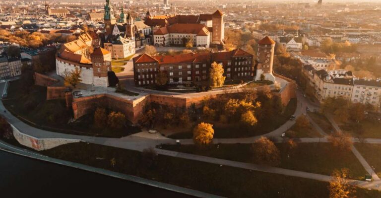 Krakow: Private Exclusive History Tour With a Local Expert