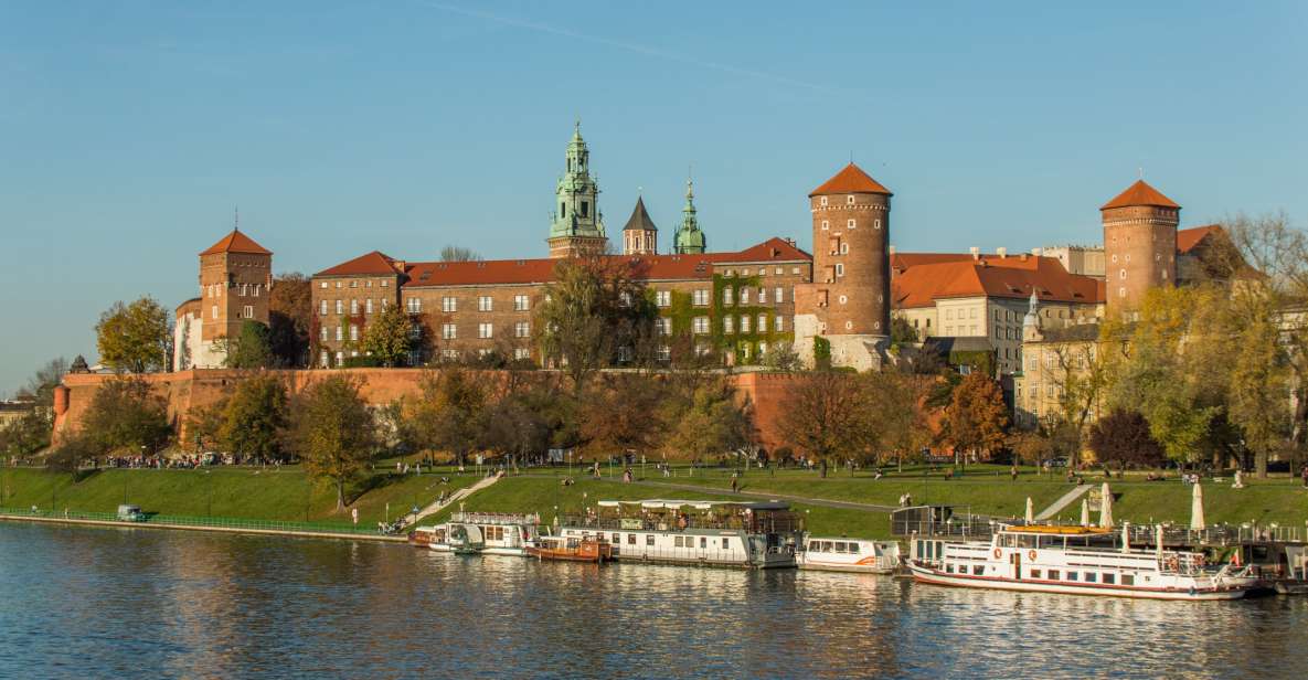 1 krakow wawel castle cathedral guided tour Krakow: Wawel Castle & Cathedral Guided Tour