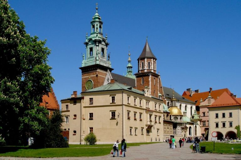 Krakow: Wawel Castle, Kazimierz, Wieliczka, Auschwitz