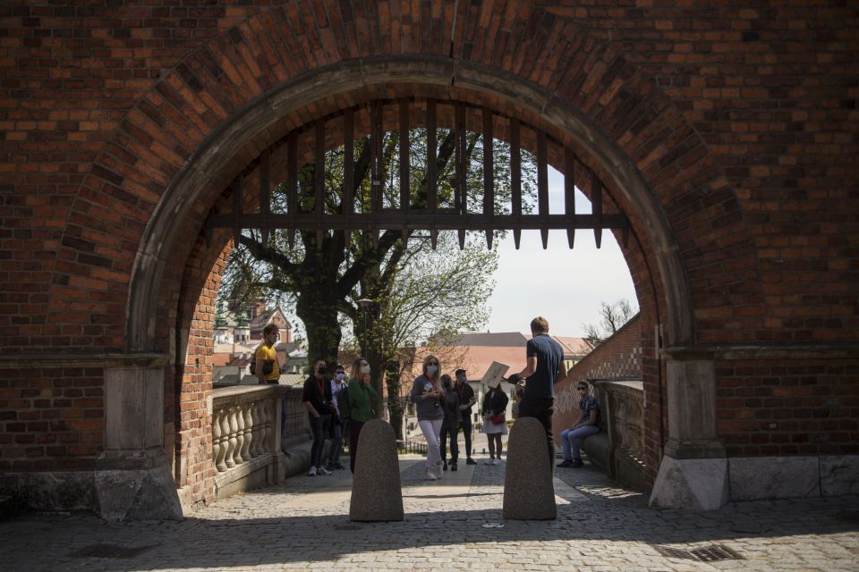 1 krakow wawel royal hill guided tour 2 Krakow: Wawel Royal Hill Guided Tour