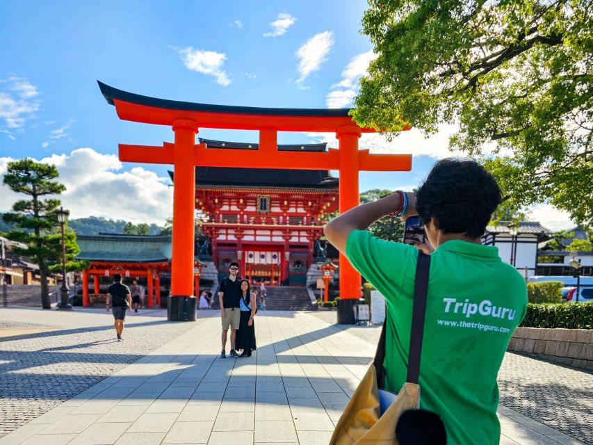 1 kyoto fushimi inari taisha last minute guided walking tour Kyoto: Fushimi Inari Taisha Last Minute Guided Walking Tour