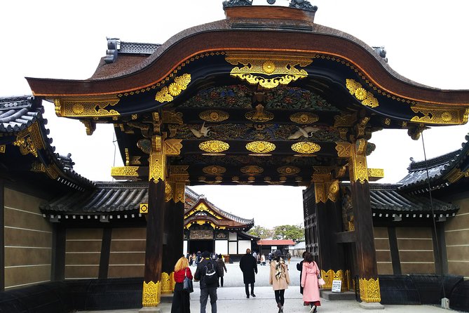 Kyoto Imperial Palace and Nijo Castle Walking Tour