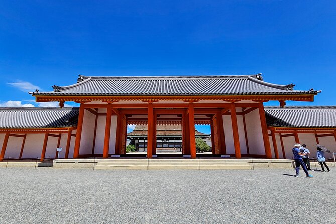 Kyoto Imperial Palace & Nijo Castle Guided Walking Tour – 3 Hours