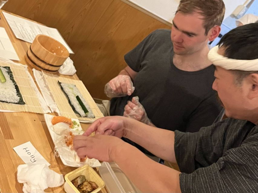 Kyoto: Sushi Making Class With Sushi Chef