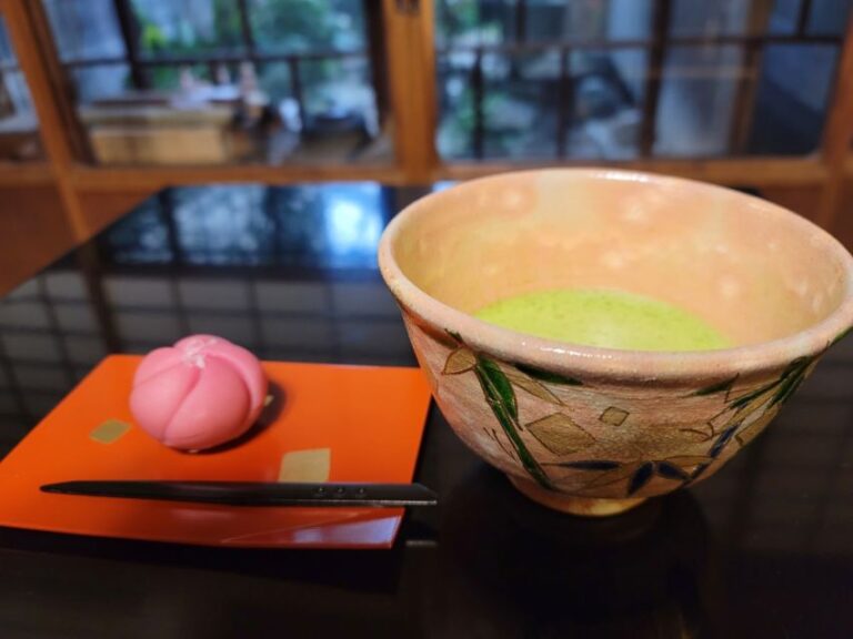 Kyoto: Table-Style Tea Ceremony and Machiya Townhouse Tour