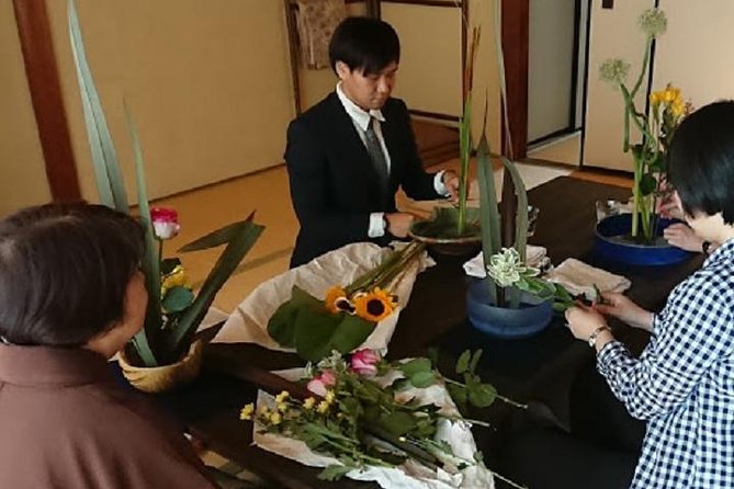 KYOTO Tea Ceremony With Japanese Flower Arrangement IKEBANA