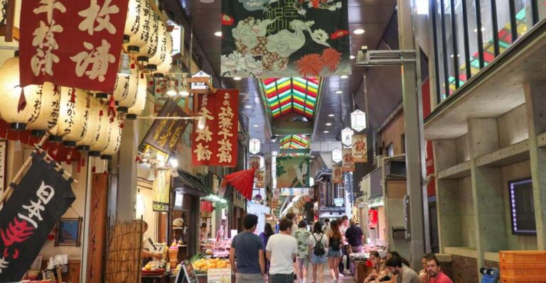 Kyoto: Walking Tour in Gion With Breakfast at Nishiki Market