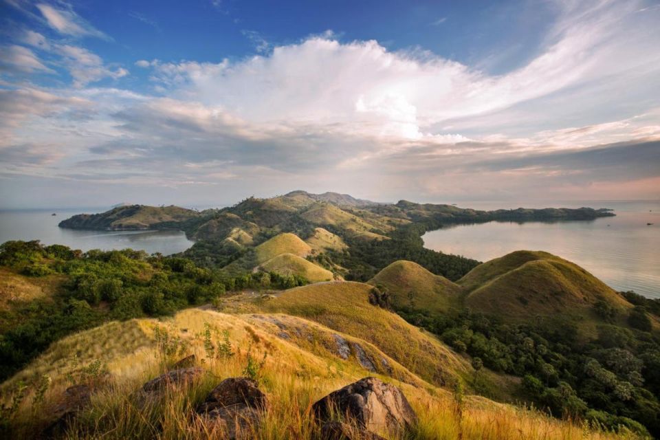 Labuan Bajo: Rangko Cave and Beach Snorkeling Half-Day Tour - Review Summary