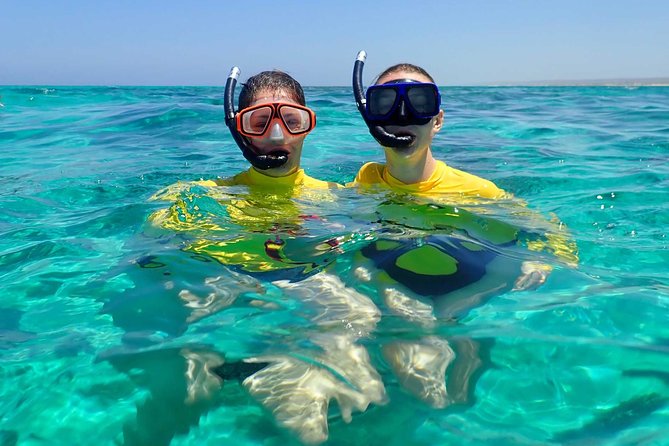 Lagoon Explorer – Ningaloo Reef Full-Day Kayaking and Snorkeling Adventure