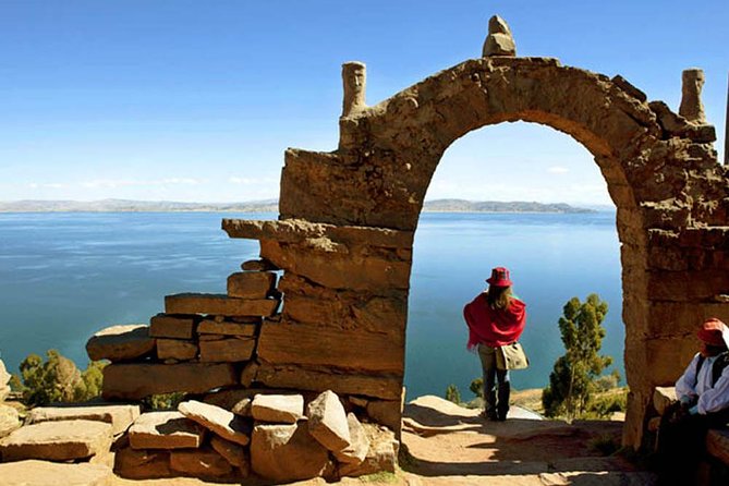 Lake Titicaca (Day Trip) Uros & Taquile Islands