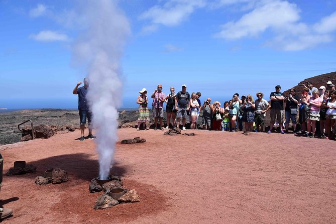 Lanzarote Grand Tour With Timanfaya and Jameos Del Agua