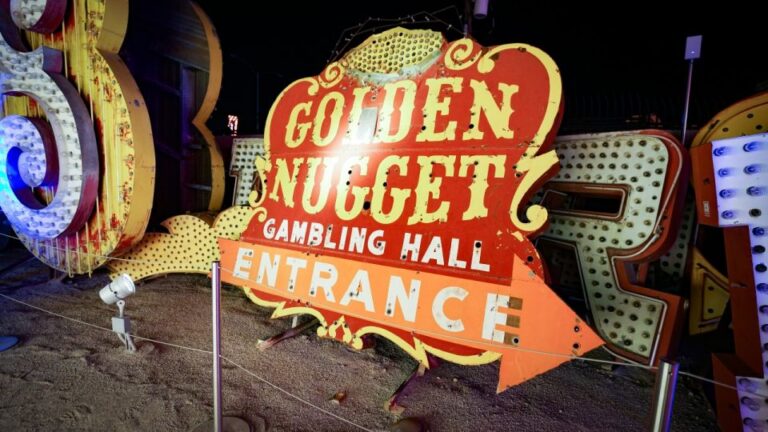 Las Vegas: Night Helicopter Flight and Neon Museum Tour