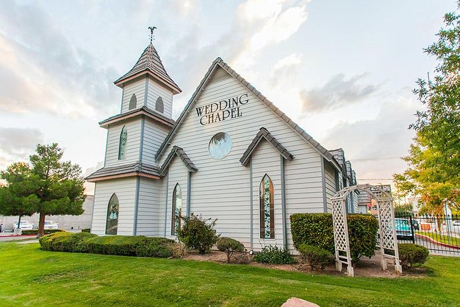 1 las vegas wedding at a special memory wedding chapel Las Vegas Wedding at A Special Memory Wedding Chapel