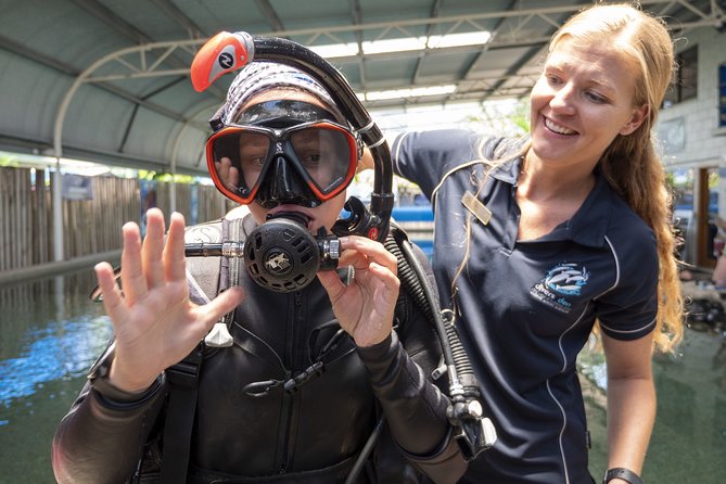 Learn To Scuba Dive: 4 Day Great Barrier Reef PADI Open Water Course Day Trips
