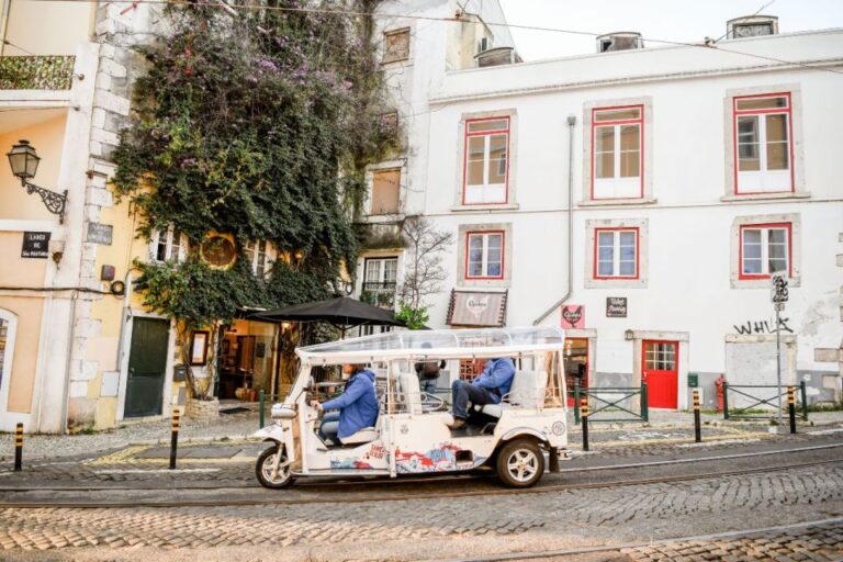 Lisbon: City Sightseeing Half-Day Private Tuk Tuk Tour