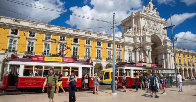 Lisbon: Hills Red Tram Tour by Tram 28 Route 24-Hour Ticket