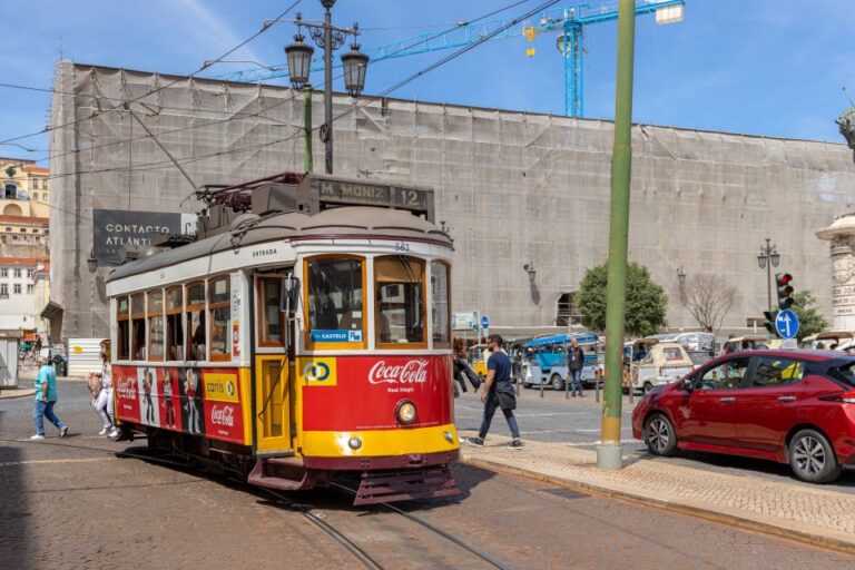 Lisbon: History, Stories and Lifestyle Walking Tour