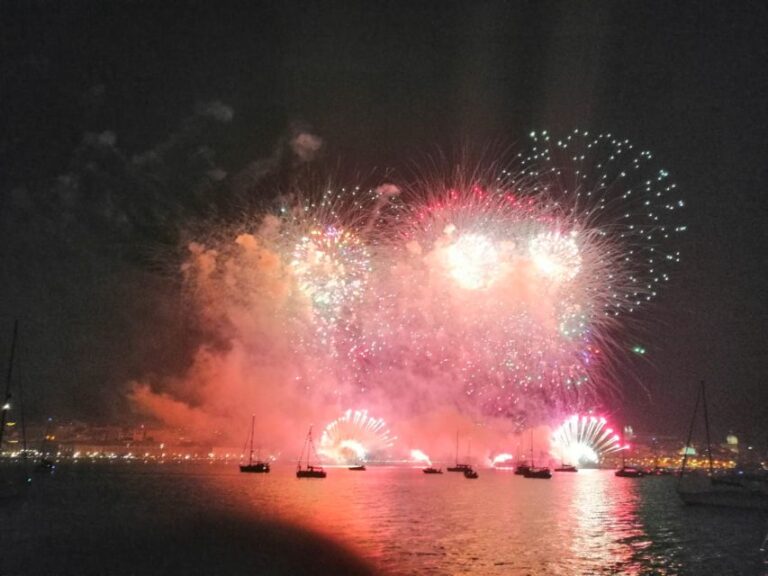 Lisbon: New Year’s Eve Tagus River Cruise With Open Bar