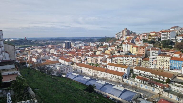 Lisbon to Porto With Óbidos-Nazaré-Fátima-Coimbra-Aveiro