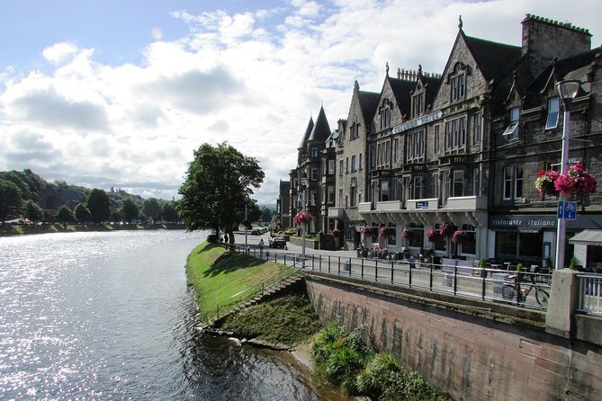 Loch Ness, Inverness & the Highlands – 2 Day Tour From Glasgow