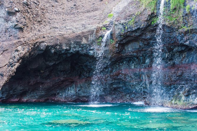 LUCKY LADY – Deluxe Na Pali Morning Snorkel Tour