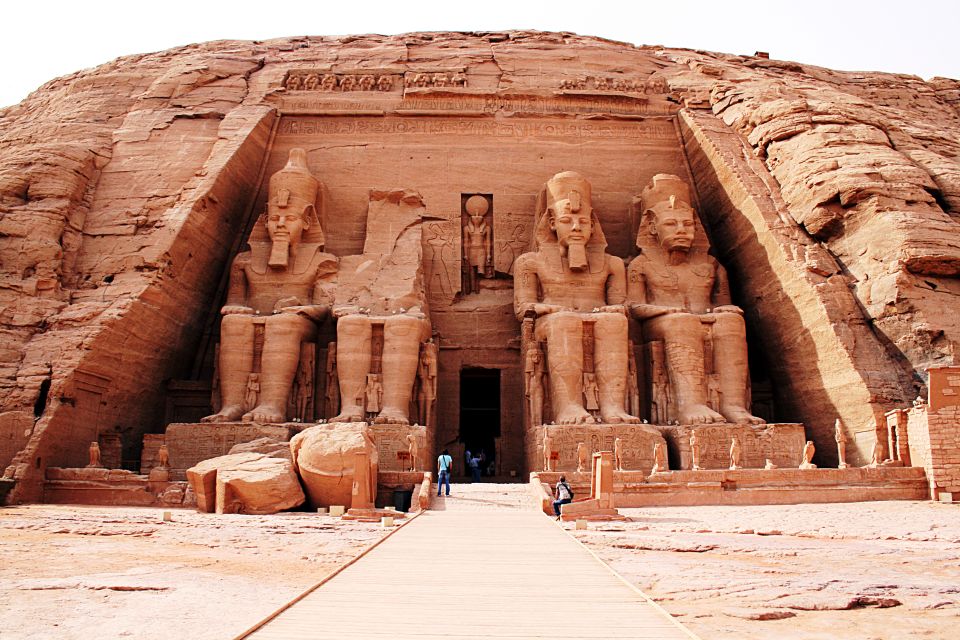 1 luxor abu simbel temple private guided day trip with lunch Luxor: Abu Simbel Temple Private Guided Day Trip With Lunch