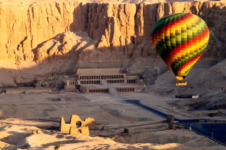 Luxor: Hot Air Balloon Ride Over the Valley of the Kings