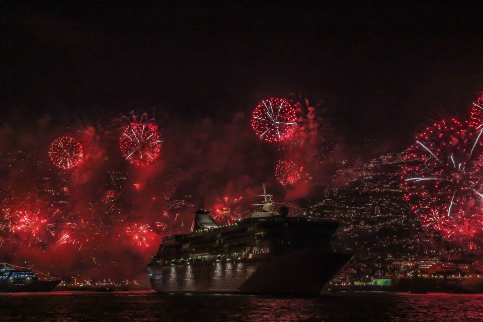 Madeira: New Year's Eve Fireworks by Catamaran - Activity Details