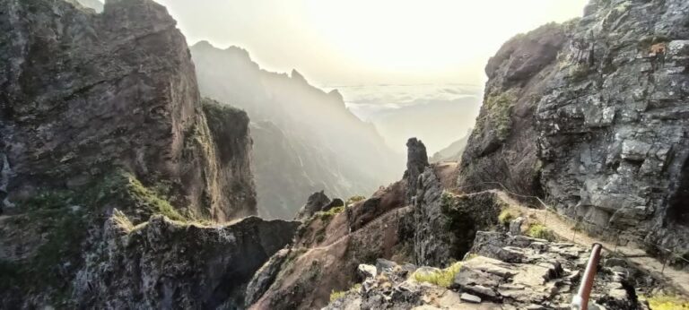 Madeira: Shuttle for Sunrise Hike at Pico Do Arieiro