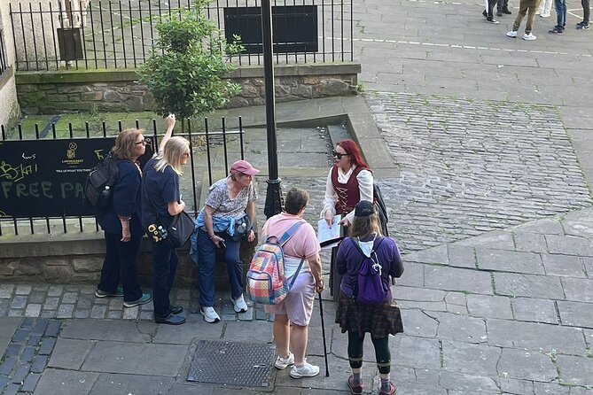 Magical Walking Tour in Edinburgh