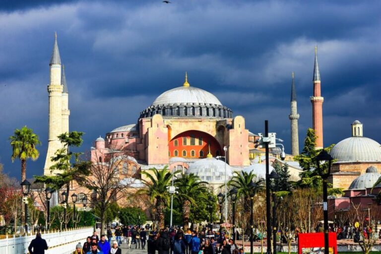 Magnificent Istanbul Full Day City Tour With German Guide