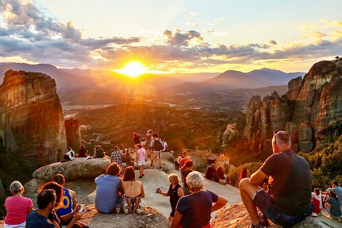 Majestic Sunset on Meteora Rocks Tour – Local Agency