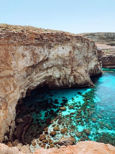 Malta: Private Sightseeing Boat Cruise With Swim Stops