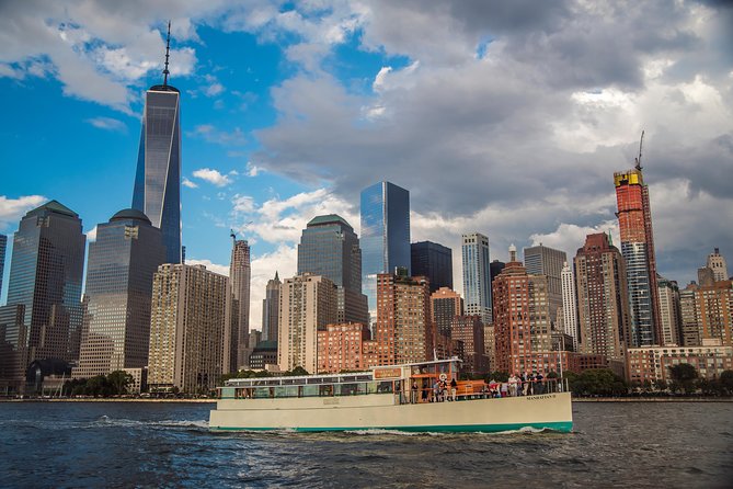 Manhattan Skyline Night Cruise Yacht Tour Plus Drink (Mar )