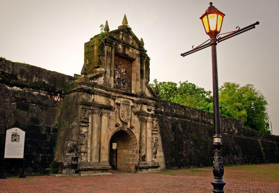 1 manila old new 4 hour city tour Manila: Old & New 4-Hour City Tour