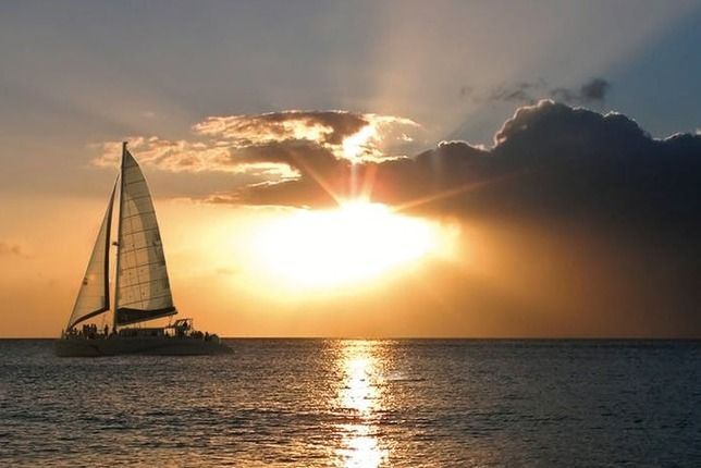 1 maui maalaea catamaran sunset sail with appetizers Maui: Ma'alaea Catamaran Sunset Sail With Appetizers